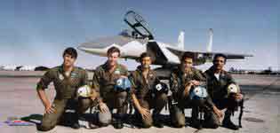 首批前往美国受训的首批以色列F-15飞行员