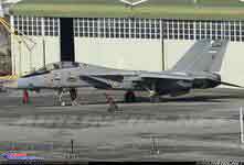 梅赫拉巴德工厂外的F-14A 3-6037