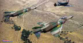 以色列空军博物惯的喷火9C和105中队的雪锤211、228编队