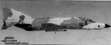 第一架为伊朗制造的RF-4E