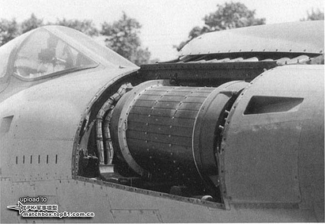 F-105D上M61A1航炮的弹桶