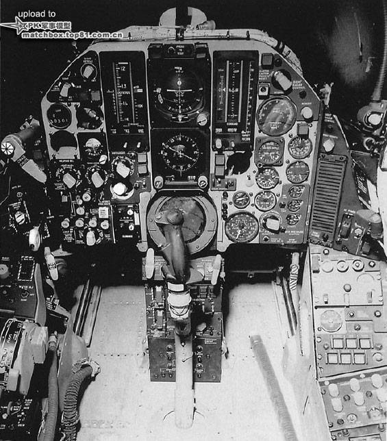 F-105D的座舱