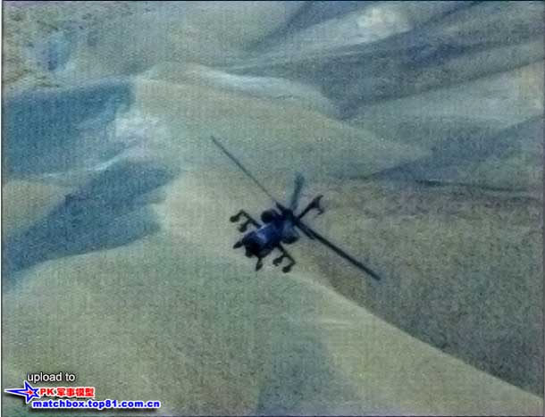 AH-64A正在阿富汗的山区间巡逻