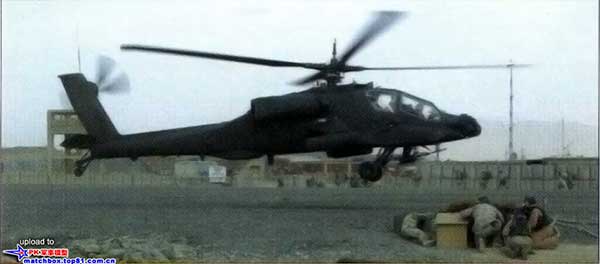 211航空直升机团1营的AH-64降落