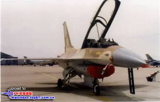 F-16B 78-0355(雀鹰001)