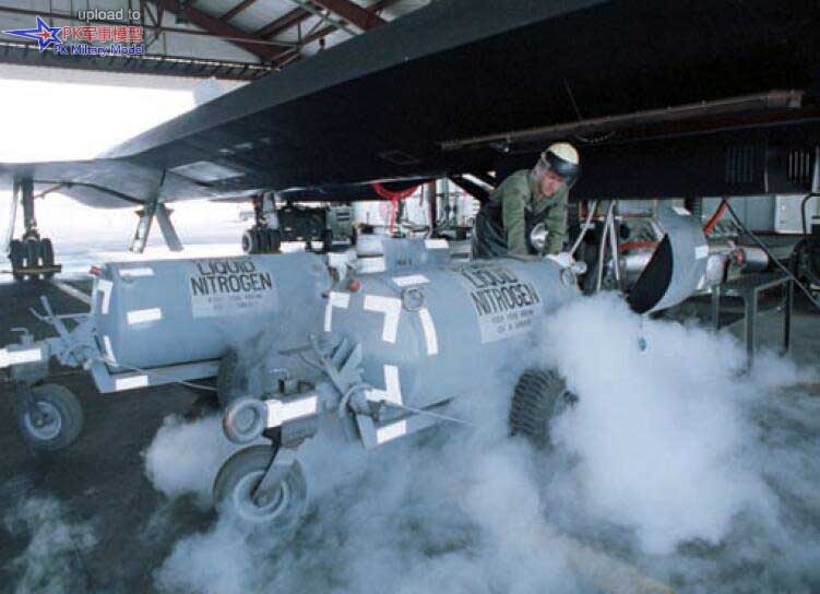 氮气是限制飞机任务续航时间的另一个因素