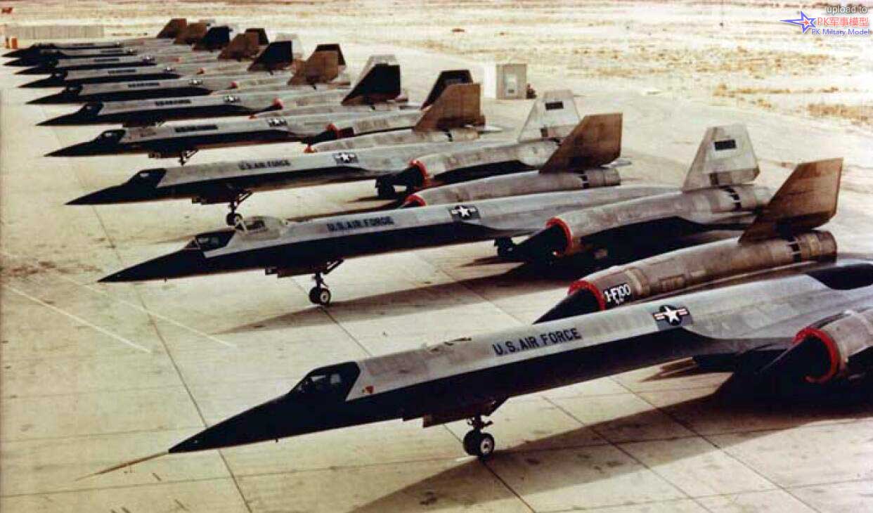 一字排开的A-12系列原型机