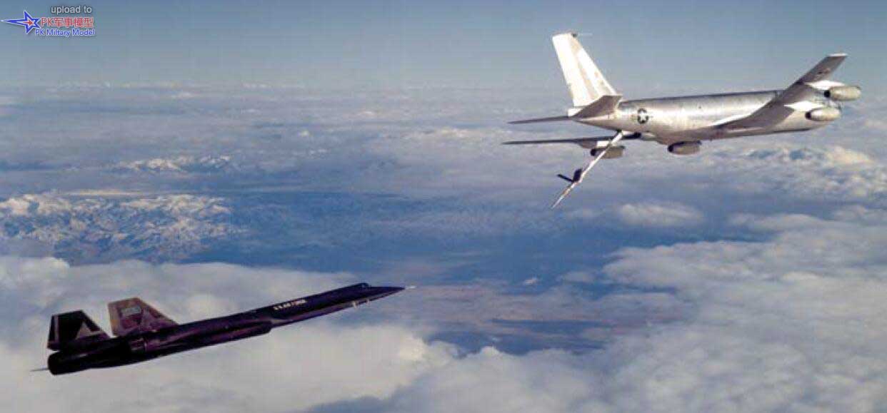 KC-135Q为牛车项目提供空中加油
