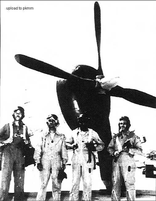 1946年参加美国空军射击竞赛的332FG大队的飞行员