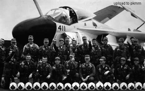 VA-196中队第一次使用A-6A参与越战部署时的合影