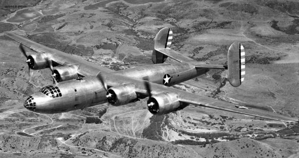 XB-32的第二架原型机