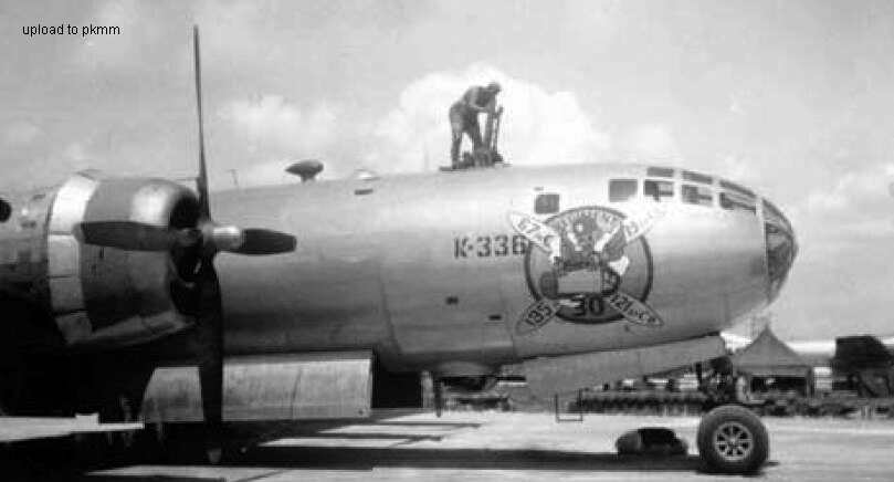 B-29-BW 42-24806右侧刷上了“THE TOKYO TRAVELLER”
