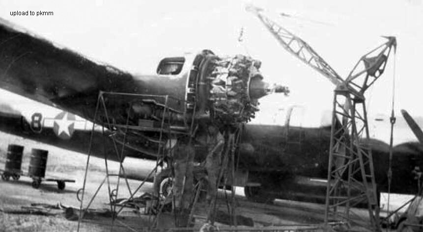 B-29露天发动机更换作业