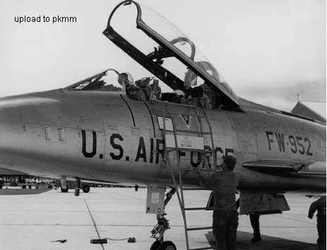 F-100F