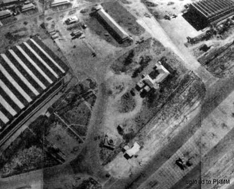 空袭拉希德基地后的轰炸损伤评估照片